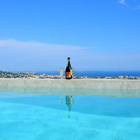 2 Luxe Vue Panoramique Piscine Privée Chauffée Appartamento Mandelieu